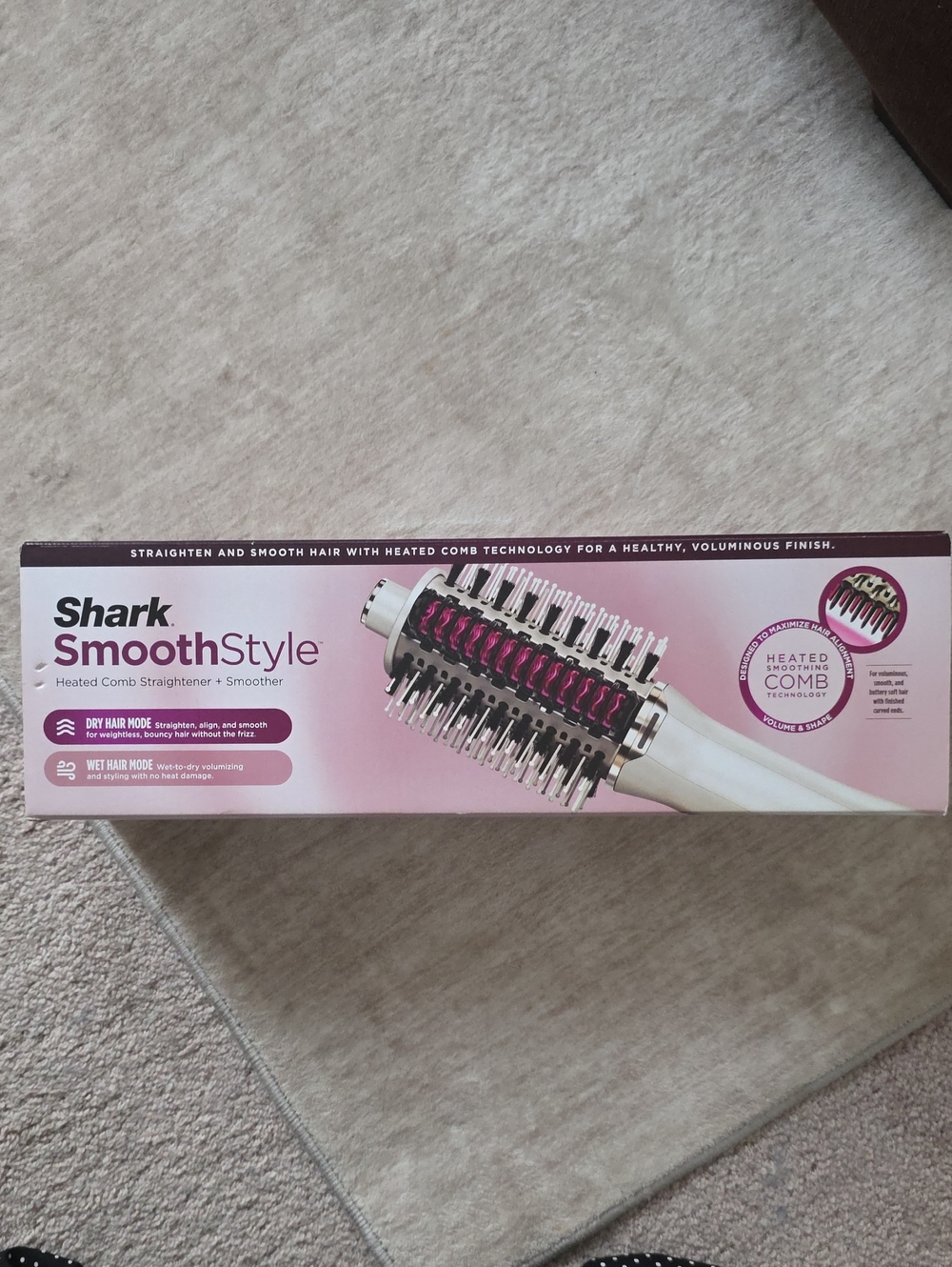 Shark SmoothStyle Heated Comb Straightener - White & Pink